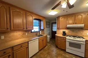 24 Exton St, South River, NJ 08882 - Photo 11