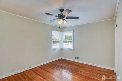 73 Townsend Street, Milltown, NJ 08850 - Photo 9