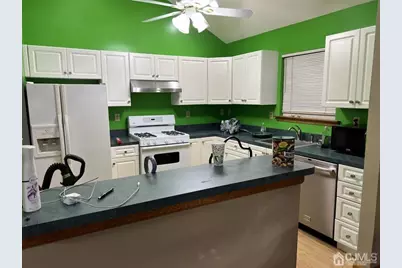 27 Marion Street, Port Reading, NJ 07064 - Photo 9