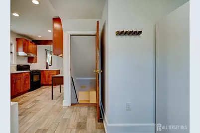 131 Grove Street, North Plainfield, NJ 07060 - Photo 23