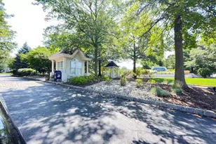 434 Waterford Dr, Edison, NJ 08817 - Photo 5