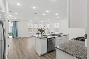 718 Station Rd, Dunellen, NJ 08812 - Photo 17