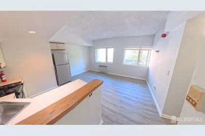 40 Fayette Street, Perth Amboy, NJ 08861 - Photo 5