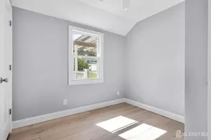 185 E Cliff Rd, Colonia, NJ 07067 - Photo 13