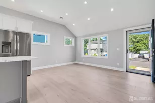 185 E Cliff Rd, Colonia, NJ 07067 - Photo 5