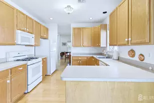 19 Appleby Dr, Helmetta, NJ 08828 - Photo 9