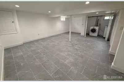 95 E Calvert Avenue, Edison, NJ 08820 - Photo 33