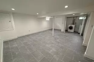 95 E Calvert Ave, Edison, NJ 08820 - Photo 33
