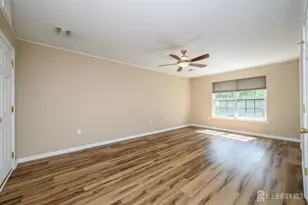 303 Pinelli Dr, Piscataway Township, NJ 08854 - Photo 13