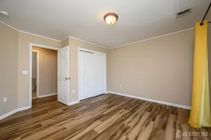 303 Pinelli Dr, Piscataway Township, NJ 08854 - Photo 19