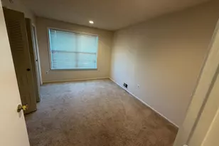 225 Rachel Ct, Franklin Township, NJ 08823 - Photo 9