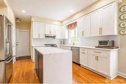 54 Crestwood Street, Piscataway Township, NJ 08854 - Photo 7