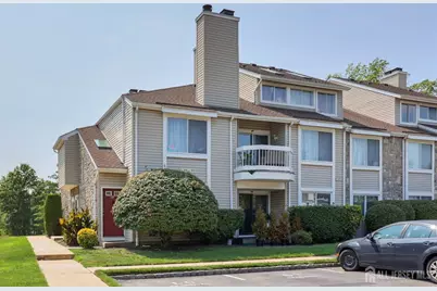 90 Farnham Square #290, Sayreville, NJ 08859 - Photo 3