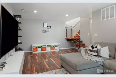 90 Farnham Square #290, Sayreville, NJ 08859 - Photo 7