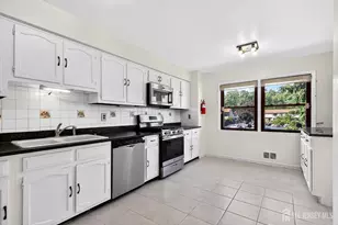 71 Highview Dr, Woodbridge Township, NJ 07095 - Photo 1