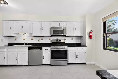 71 Highview Drive, Woodbridge Township, NJ 07095 - Photo 3