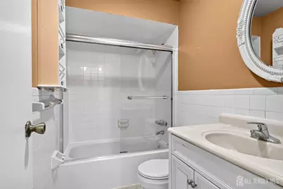 71 Highview Drive, Woodbridge Township, NJ 07095 - Photo 19