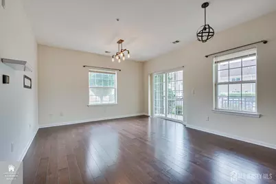 712 Strassle Way, South Plainfield, NJ 07080 - Photo 7