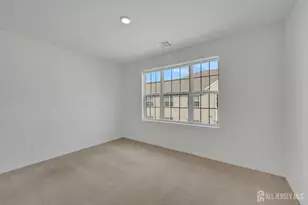 644 Lorhan Dr, Piscataway Township, NJ 08854 - Photo 21