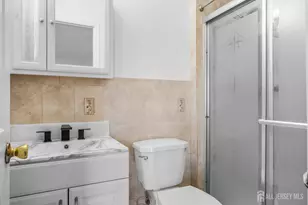 3504 N Oaks Blvd N, North Brunswick Township, NJ 08902 - Photo 11