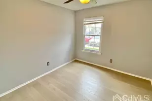 3001 Lighthouse Ln, Sayreville, NJ 08859 - Photo 17