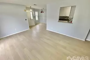 3001 Lighthouse Ln, Sayreville, NJ 08859 - Photo 3