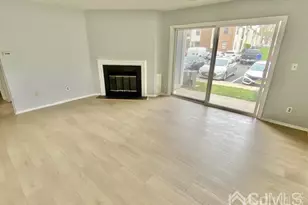3001 Lighthouse Ln, Sayreville, NJ 08859 - Photo 5