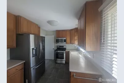 6 Hillside Avenue, Jamesburg, NJ 08831 - Photo 9