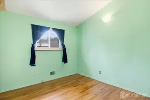 15 Bonham Dr, Edison, NJ 08837 - Photo 13