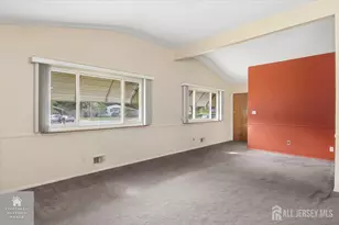 15 Bonham Dr, Edison, NJ 08837 - Photo 5