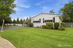 15 Bonham Dr, Edison, NJ 08837 - Photo 1
