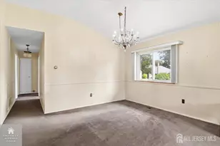 15 Bonham Dr, Edison, NJ 08837 - Photo 7