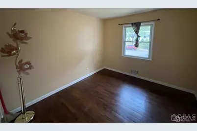 210 Runyon Avenue, Piscataway Township, NJ 08854 - Photo 9