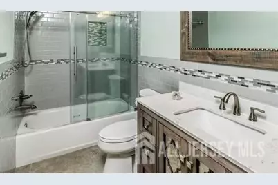 703 Cricket Lane, Woodbridge Township, NJ 07095 - Photo 5