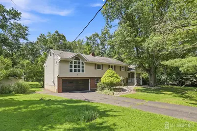 470 Blue Rige Avenue, Piscataway Township, NJ 08854 - Photo 3