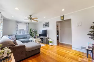 1064 Bordentown Ave, Sayreville, NJ 08859 - Photo 7
