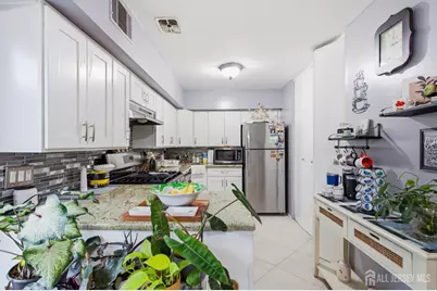 63 63-C Galewood Drive #C, Old Bridge Township, NJ 07747 - Photo 9