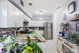 63 63-C Galewood Dr, Old Bridge Township, NJ 07747 - Photo 9