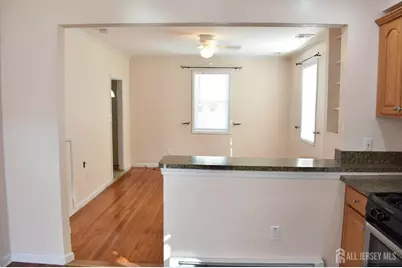11 Church Street #11, Raritan, NJ 08869 - Photo 5