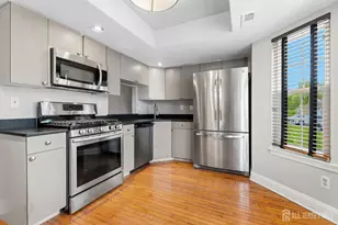 88 Wilshire Ct, Old Bridge Township, NJ 08857 - Photo 5
