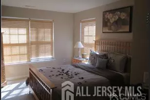 1056 Morning Glory Dr, Monroe Township, NJ 08831 - Photo 5