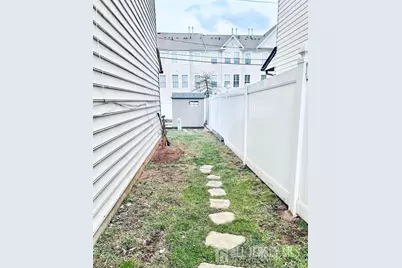 13 Essesx Street, Carteret, NJ 07008 - Photo 3
