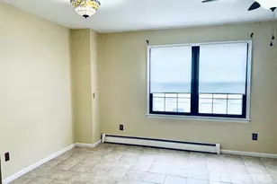 13 Essesx St, Carteret, NJ 07008 - Photo 9
