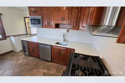 50 Patton Drive, Sayreville, NJ 08872 - Photo 9