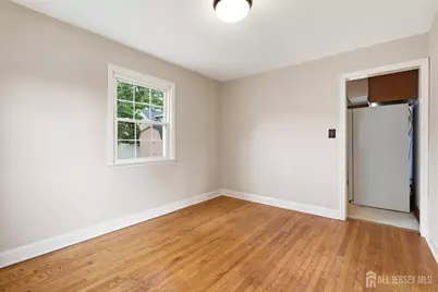 326 Melrose Avenue, Middlesex, NJ 08846 - Photo 9