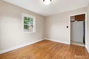 326 Melrose Ave, Middlesex, NJ 08846 - Photo 9