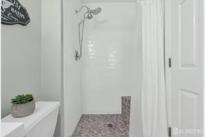 266 Thomas Street, Woodbridge Township, NJ 07095 - Photo 39