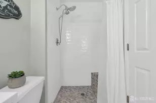 266 Thomas St, Woodbridge Township, NJ 07095 - Photo 39