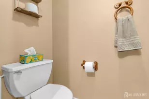 266 Thomas St, Woodbridge Township, NJ 07095 - Photo 31