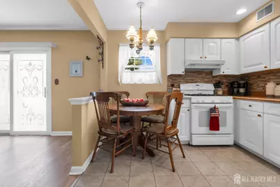 266 Thomas Street, Woodbridge Township, NJ 07095 - Photo 21